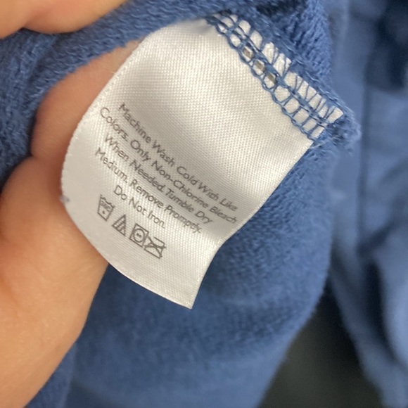 Eddie Bauer 1/4 Zip Sweatshirt - Picture 7 of 8